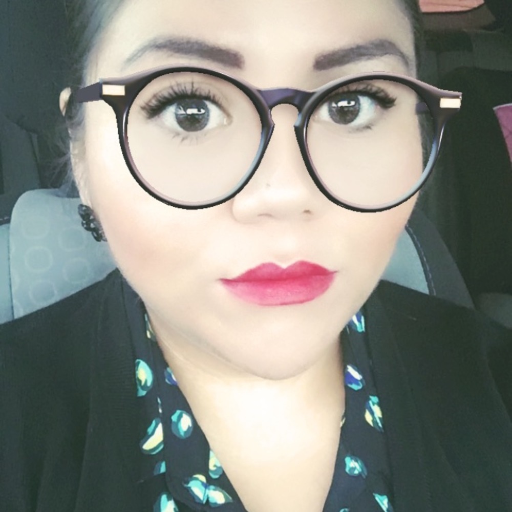 Meet your Posher, Amalia